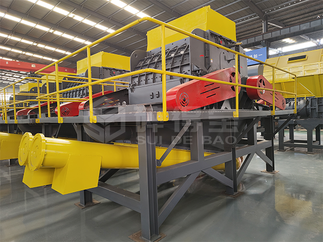 木材粉碎機(jī)產(chǎn)量和物料之間的關(guān)